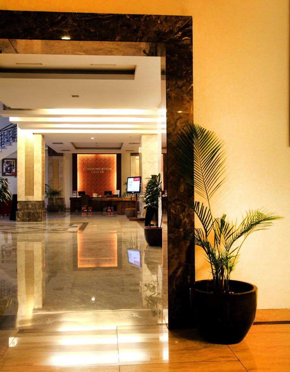 Gino Feruci Kebon Jati By Kagum Hotels Бандунг Екстериор снимка